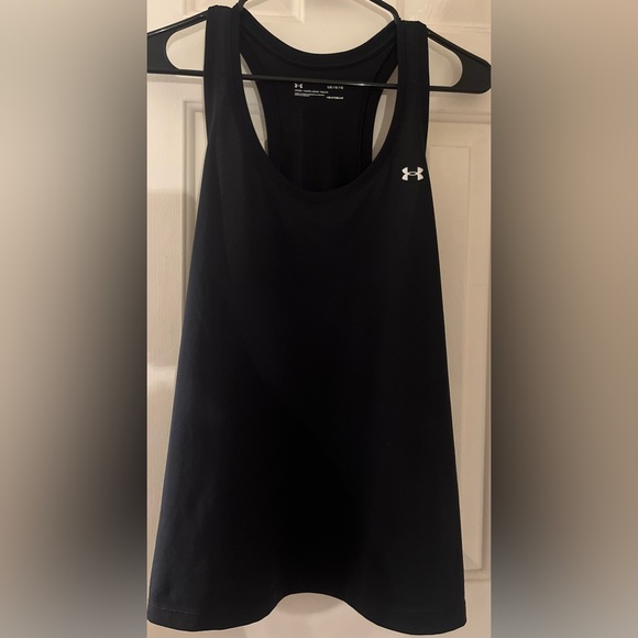 Under Armour Tops - Under Armour Women L Black Racer Back Workout Tank Top